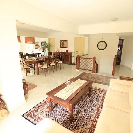 In White Villa لاغونيسي المظهر الخارجي الصورة