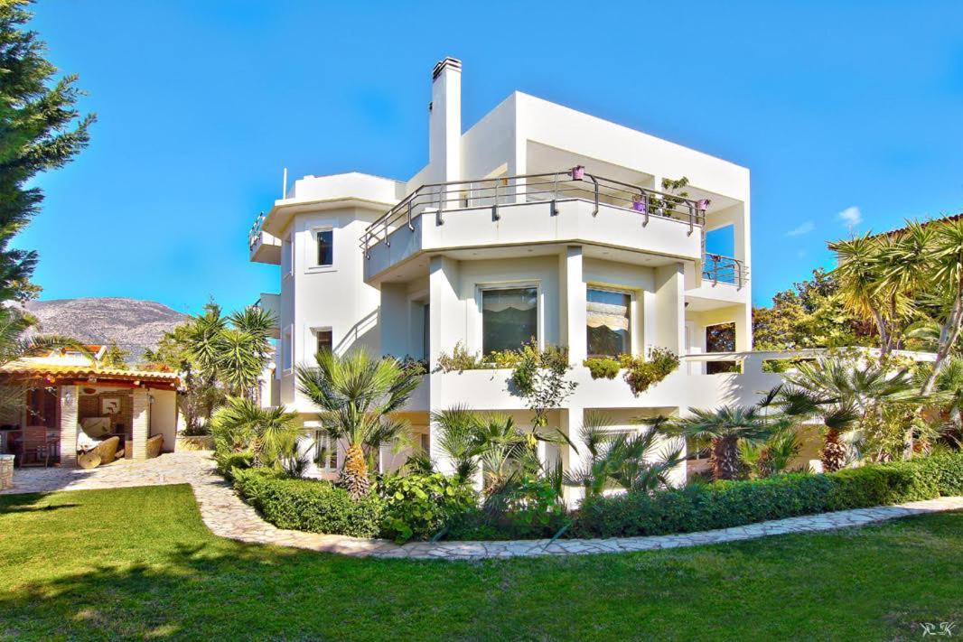 In White Villa لاغونيسي المظهر الخارجي الصورة