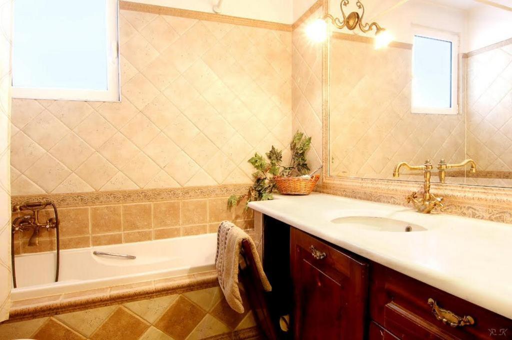 In White Villa لاغونيسي المظهر الخارجي الصورة