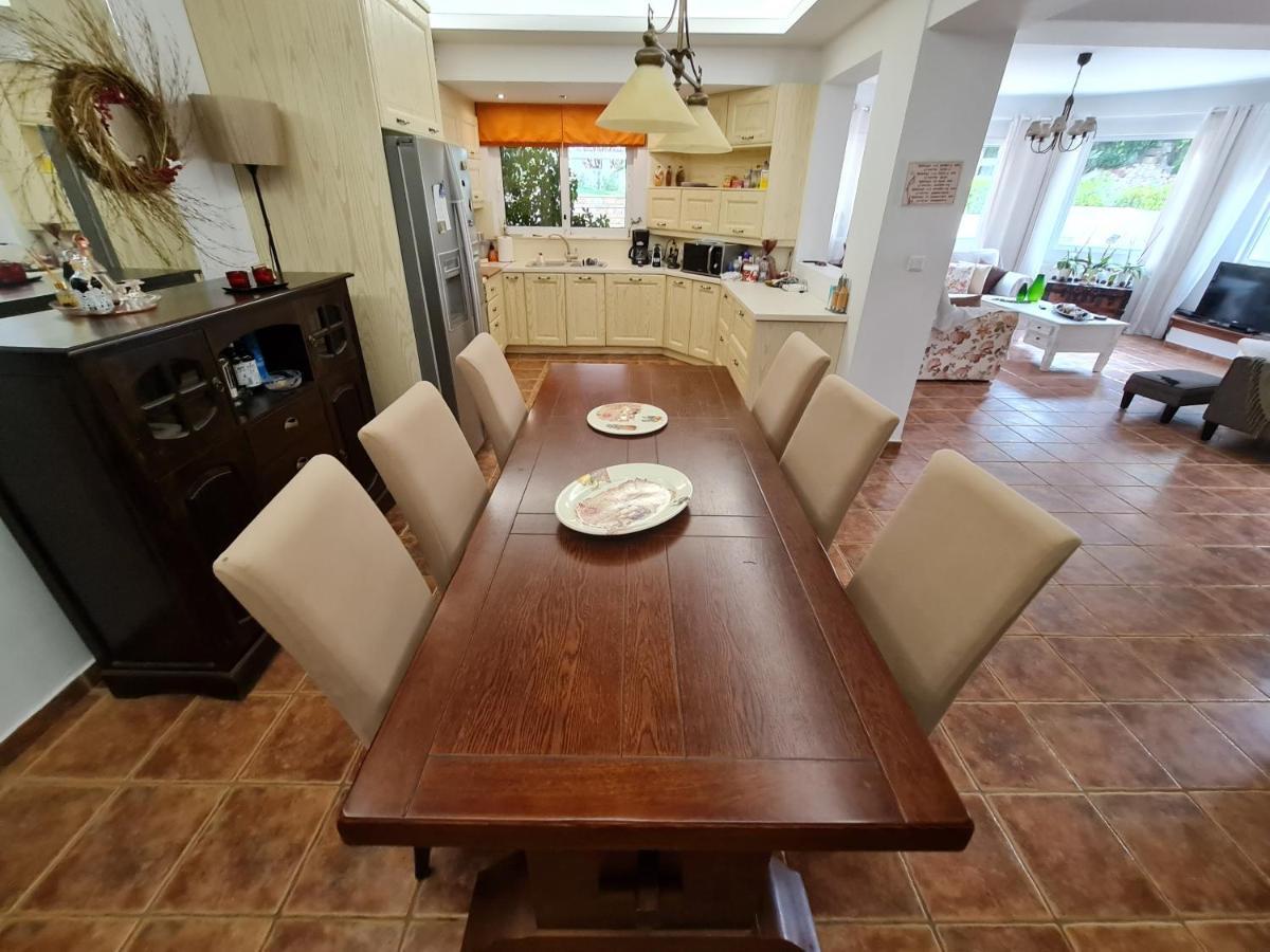In White Villa لاغونيسي المظهر الخارجي الصورة