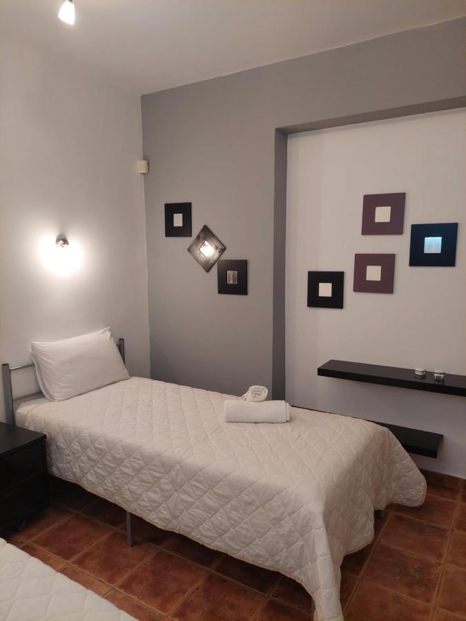 In White Villa لاغونيسي المظهر الخارجي الصورة